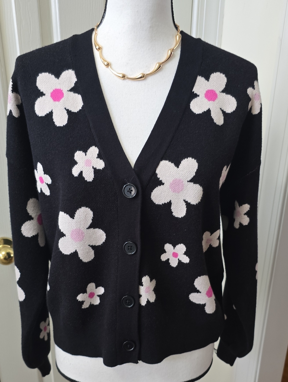 THEREABOUTS BRAND GIRL'S PLUS BLACK AND PINK CARDIGAN SWEATER SIZE 2XL (20.5P)